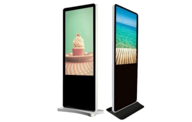 Dịch vụ cho thuê standee điện tử tại Đà Nẵng